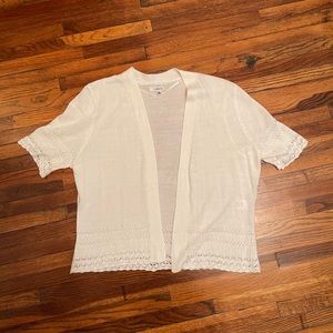 Like new, white crop shrug-cardigan, size PL